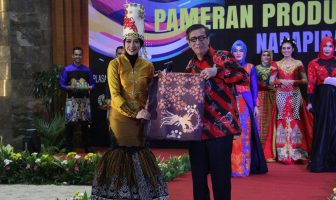 Batik Buatan Terpidana Mati Mary Jane Dibeli Menkumham