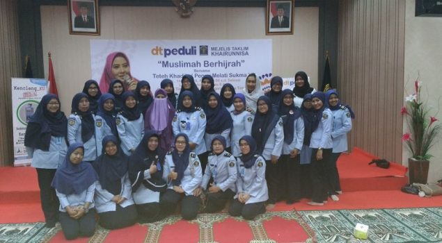 Majelis Taklim Khairunnisa Ngaji Bareng Teteh Khadijah