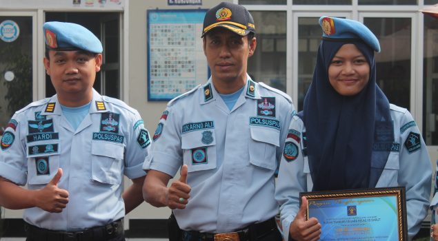 Gagalkan Penyelundupan Sabu, Petugas Perempuan Rutan Garut Diganjar Penghargaan