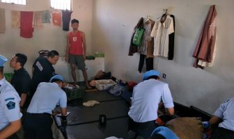 Pastikan Lapas Steril Barang Terlarang, Lapas Gunung Sugih Razia Serentak Blok Hunian