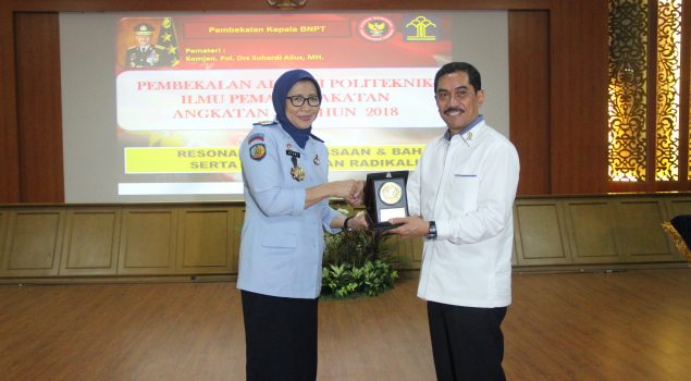 Alumni Poltekip Angkatan 50 Dapat Bekal P4GN & Penanganan Teroris