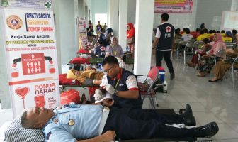 Peduli Sosial, Petugas Lapas Gunung Sugih Sumbangkan Darah ke PMI