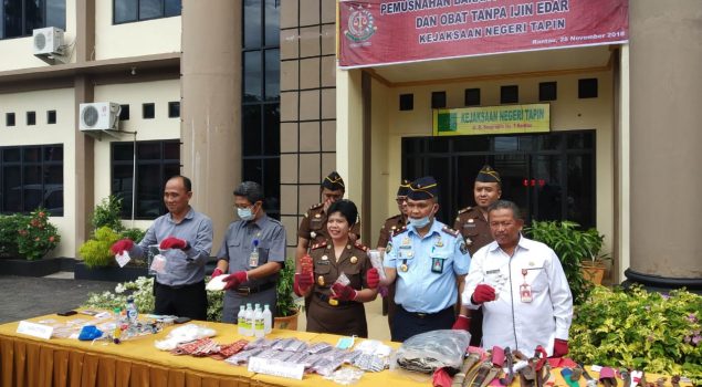 Karutan Rantau Hadiri Pemusnahan Barang Sitaan