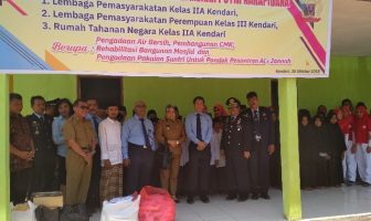 Pasukan Merah Putih Narapidana Sulawesi Tenggara Serahkan Hasil Kerajinan ke Masyarakat