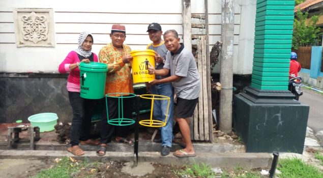 Lapas Sragen Sumbang Tempat Sampah Untuk Masyarakat