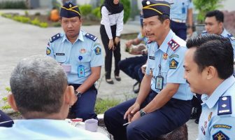 Kalapas Madiun Ajak Jajarannya Evaluasi Kinerja