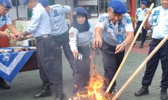 Lapas Sragen Musnahkan Puluhan HP Hasil Razia Petugas