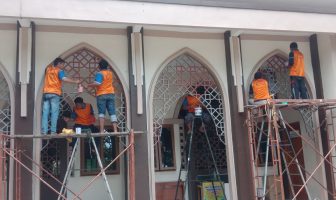 Petugas & Napi Lapas Sragen Bakti Sosial Mengecat Masjid