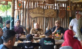 Pembacaan Puisi WBP Rutan Majene Buka Bincang Literasi di Cafe Antrabez