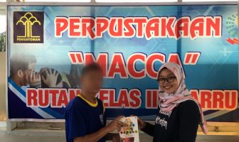 Donasi Buku Tambah Koleksi Lapak Baca Rutan Barru