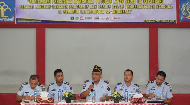 Kalapas Pekanbaru Minta Seluruh Petugas Dukung Pemberantasan HP & Narkoba