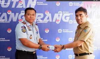 Karutan Tangerang Terima KTP-el WBP dari Diskdukcapil Kab. Tangerang