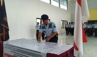 Petugas Lapas Piru Teken Perjanjian Kerja 2019