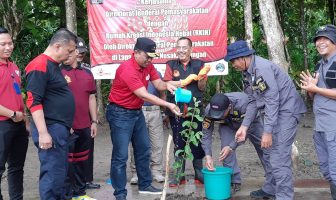 Tanam Jambu Kristal, Sedekah Bumi Lapas Terbuka Nusakambangan