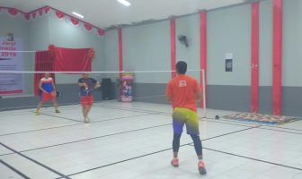 Latihan Bulutangkis Jaga Kesehatan Petugas LPP Sungguminasa