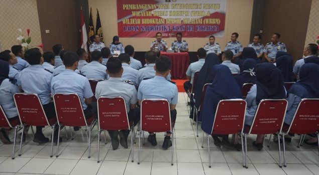 Staf Ahli Bidang Penguatan Reformasi Birokrasi Kemenkumham Berikan Motivasi Menuju WBK/WBBM Kepada Jajaran Lapas Narkotika Jakarta