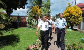Kakanwil Maluku Tinjau Penataan Ruang Kerja Lapas Ambon