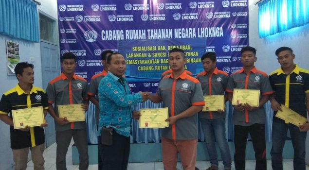 16 WBP Cabrutan Lhoknga Terima Sertifikat Latihan Perbaikan AC