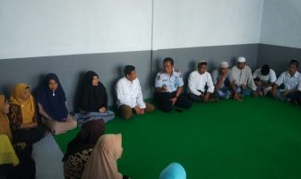 Kedatangan Wakil Bupati, WBP Lapas Sukamara Dapat Perlengkapan Ibadah