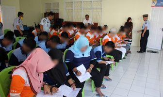 WBP LPKA Parepare Isi Kuesioner Kepercayaan Masyarakat Terhadap POLRI