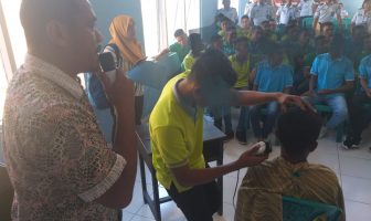 LPKA Kupang Bersama Kementerian PPPA RI Laksanakan Kursus Pangkas Rambut Bagi Anak