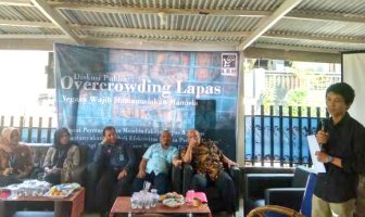 PK Bapas Bandar Lampung Jadi Narasumber Dalam Diskusi Overcrowding Lapas & Rutan di LBH Bandar Lampung