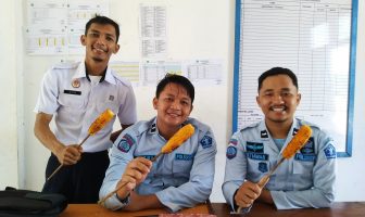 Lapas Sukamara Panen Jagung              Â