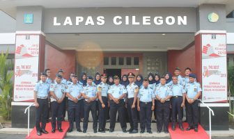 Kalapas Lepas Dua Taruna POLTEKIP Usai Laksanakan KKN