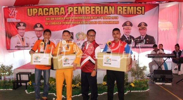 Petugas & WBP Pemenang Lomba di Lapas Pekanbaru Raih Hadiah