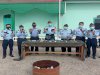Lapas Muara Teweh Bakar Barang Bukti Temuan Razia 