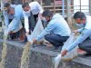 Kepala LPKA Jakarta Tabur 6.500 Benih Ikan
