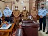 Sambangi Bupati SBB, Pimti Kanwil Maluku Bahas Peningkatan Status Lapas Piru