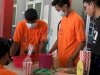 Anak LPKA Palu Nobar Sambil Nikmati Popcorn Hasil Pelatihan Tata Boga