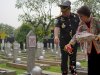 Momen Penghormatan Pemasyarakatan Kepada Para Pahlawan dalam Ziarah dan Tabur Bunga