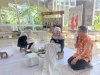 Hari Batik Nasional, Warga Binaan Lapas Banyuwangi Berbagi Ilmu Membatik kepada Masyarakat