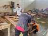  Wujud Kemandirian lewat UMKM, Warga Binaan Lapas Pangkalpinang Produksi Meja Makan