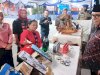 Karya Warga Binaan Lapas Wahai Dibeli Bupati Malteng di Pameran Budaya dan UMKM Tahun 2025
