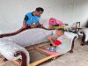 Warga Binaan Lapas Atambua Sulap Satu Set Sofa Usang Kembali Bernilai Estetik