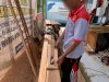 Belajar, Berkarya, Berubah: Warga Binaan Lapas Piru Produksi Jendela Pesanan Masyarakat