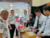 Pastikan Layanan Ramadan Aman, Kalapas Jember Pantau Kunjungan Warga Binaan