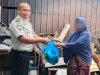 Bapas Amuntai Salurkan Bansos Bahan Pokok bagi Masyarakat Kurang Mampu