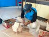 Warga Binaan Rutan Marabahan Asah Keterampilan Membuat Miniatur Rumah Adat Banjar