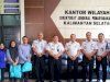Kanwil Ditjenpas Kalsel Salurkan Bantuan Sosial kepada Masyarakat dan Tenaga Pendukung