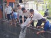 Perkuat Pembinaan Kemandirian, Lapas Banjarmasin Tebar 6.000 Bibit Lele