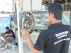 Warga Binaan Lapas Banjarmasin Praktik Perbaikan dan Pengecatan Motor