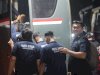 Kanwil Ditjenpas Kalbar Gandeng Brimob Polda Kalbar Pindahkan 105 Warga Binaan dari Lapas Ketapang