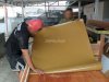 Asah Keterampilan, Warga Binaan Lapas Banjarmasin Pasang Tacosit pada Meja Layanan Tamu