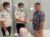 Cegah Dampak Karhutla, Lapas Namlea Bagikan Masker bagi Pengunjung lewat CKG