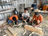 Warga Binaan Lapas Pemuda Madiun Produksi 100 Hanger dan Kotak Tisu