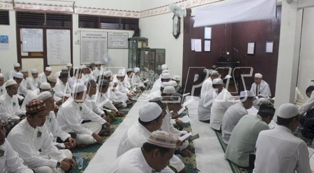 Kakanwil Kalsel Pimpin Upacara Peringatan Hari Santri Nasional di Lapas Amuntai